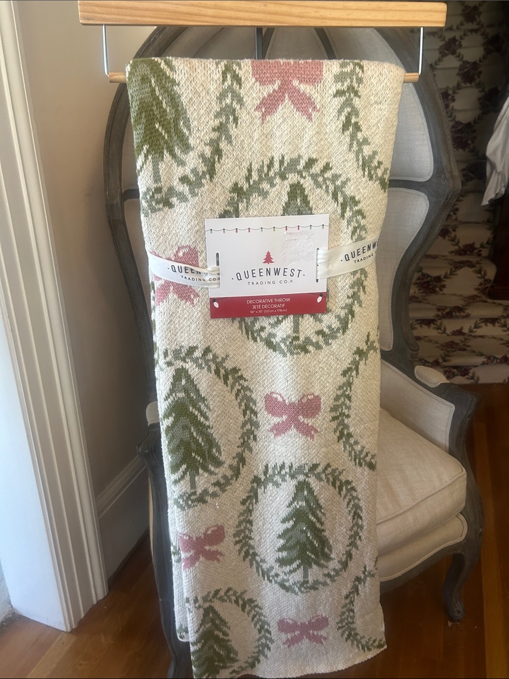 NWT Green & Pink Holiday Decorative Cotton Throw Blanket 50” x 70”